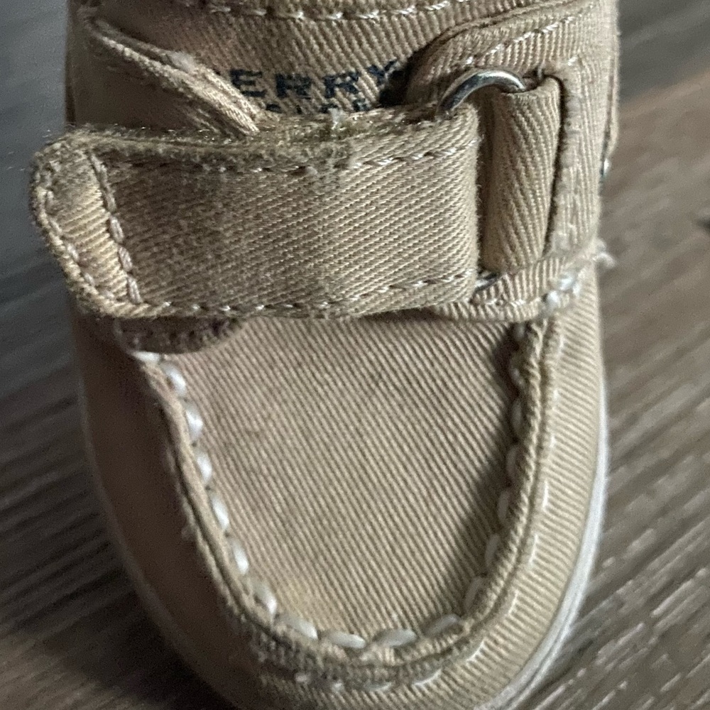 Toddler size 4 sperry